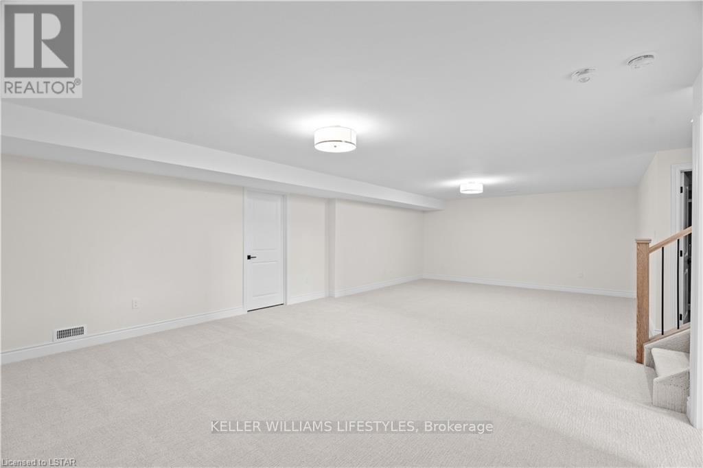 110 Leneve Street, Lambton Shores (Forest), ON - Indoor Photo Showing Other Room