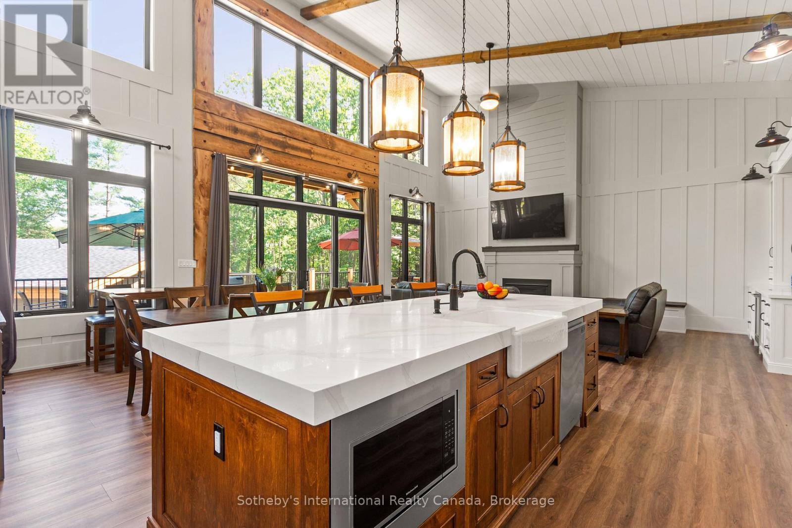103 Whites Falls Road, Georgian Bay (Baxter), ON - Indoor Photo Showing Kitchen