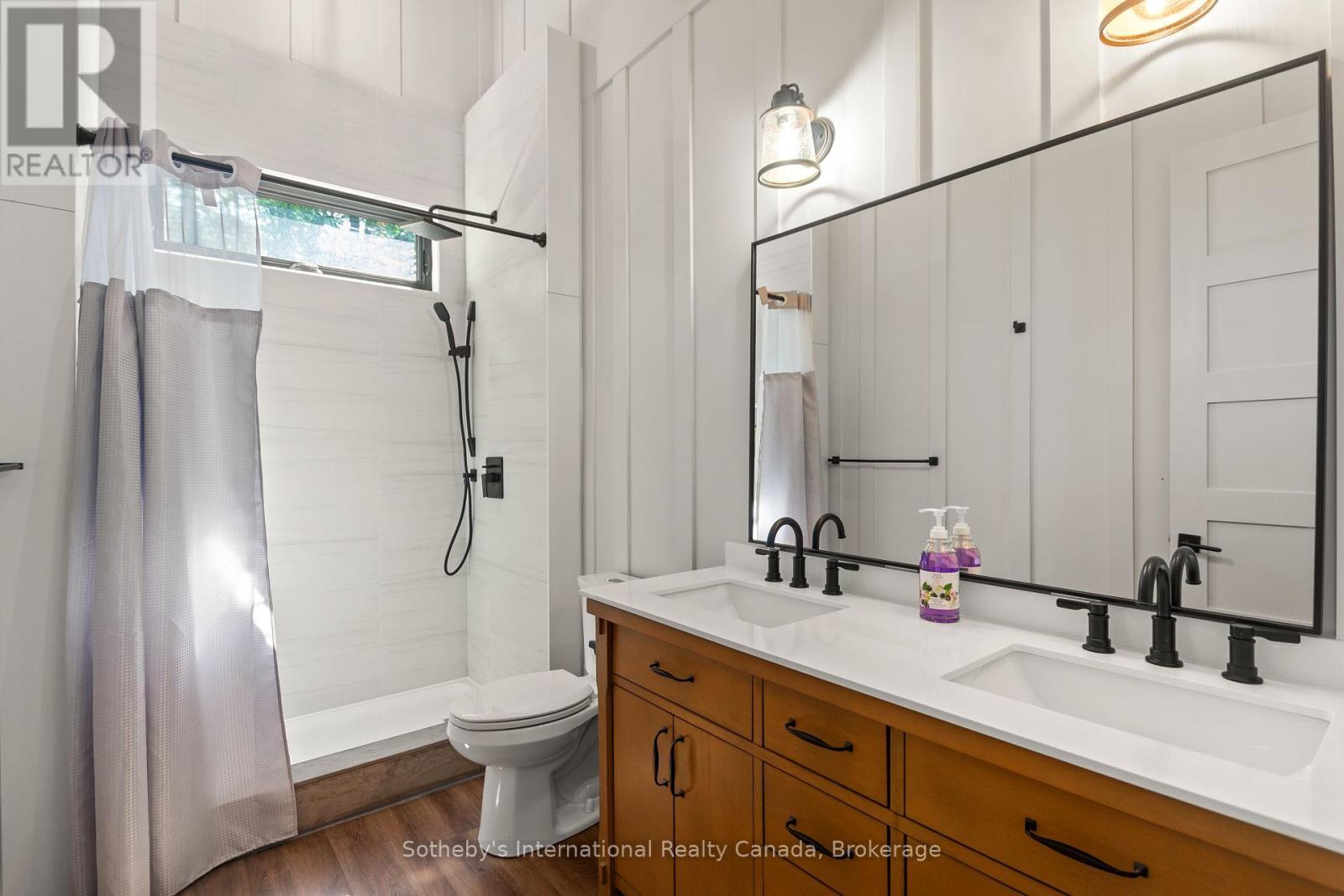 103 Whites Falls Road, Georgian Bay (Baxter), ON - Indoor Photo Showing Bathroom