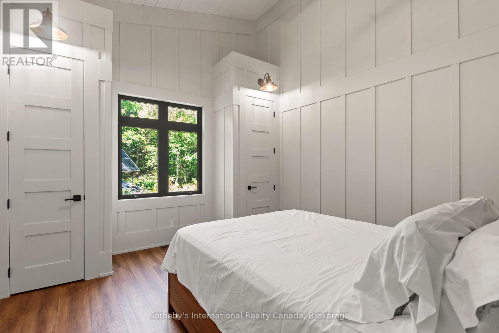 103 Whites Falls Road, Georgian Bay (Baxter), ON - Indoor Photo Showing Bedroom