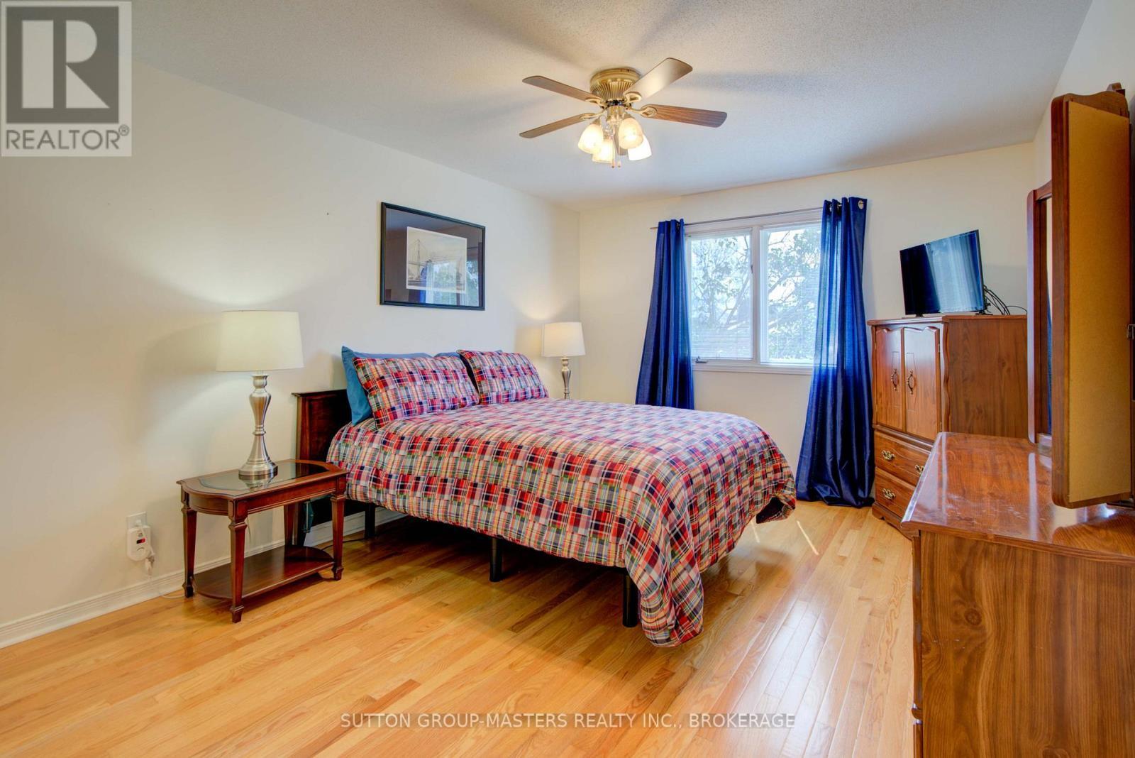 Principle Bdrm - 3 Abbey Dawn Drive, Loyalist (Bath), ON - Indoor Photo Showing Bedroom