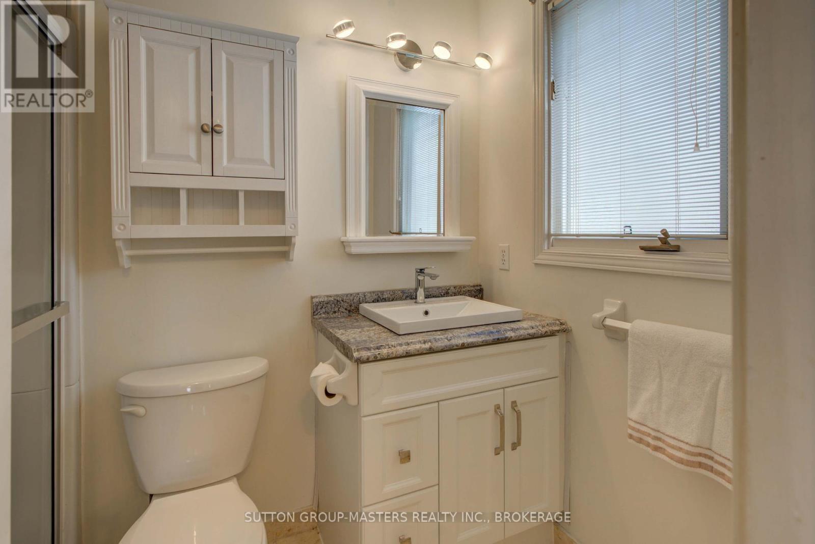 Ensuite 3pc - 3 Abbey Dawn Drive, Loyalist (Bath), ON - Indoor Photo Showing Bathroom