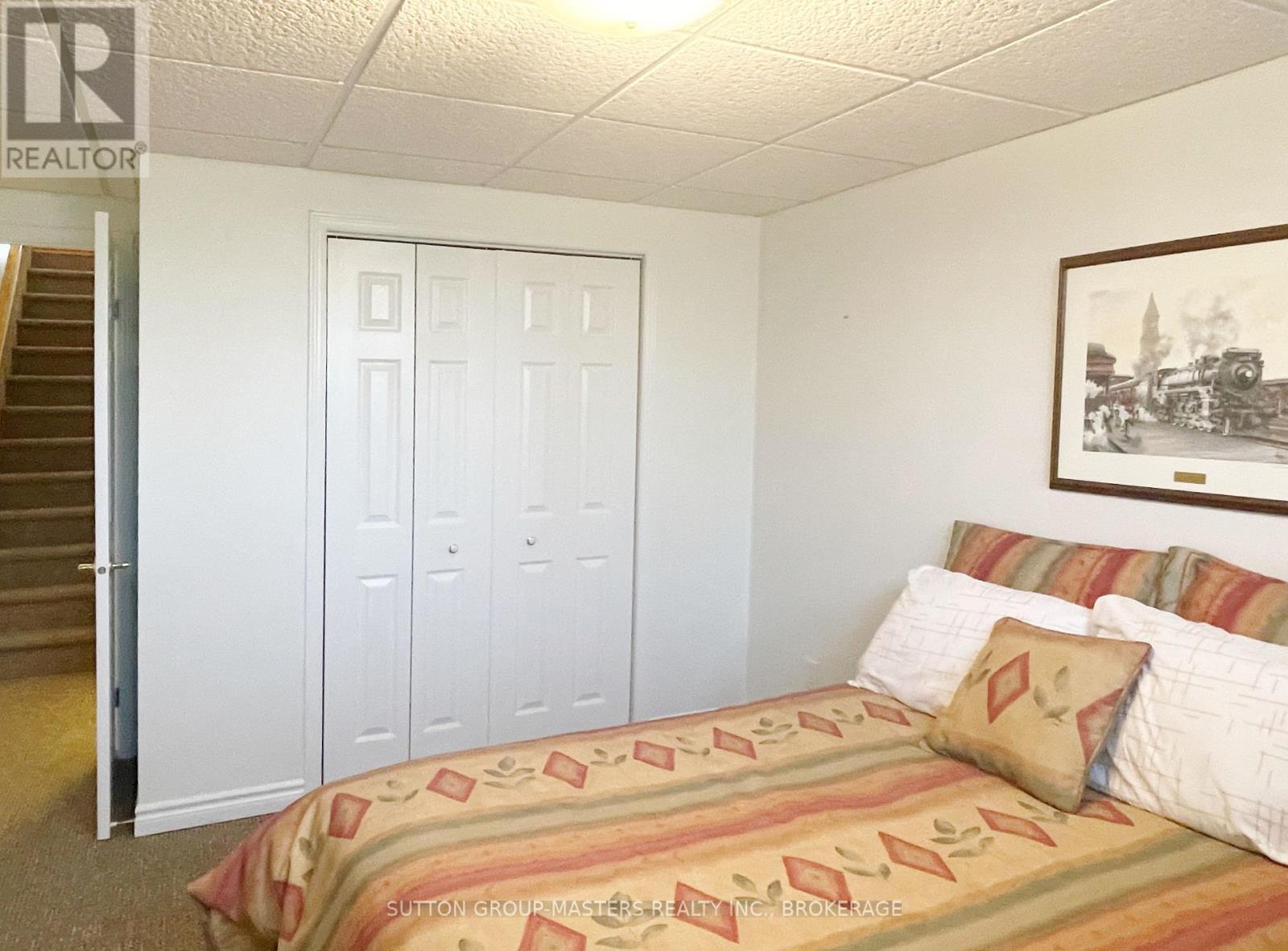 3 Abbey Dawn Drive, Loyalist (Bath), ON - Indoor Photo Showing Bedroom