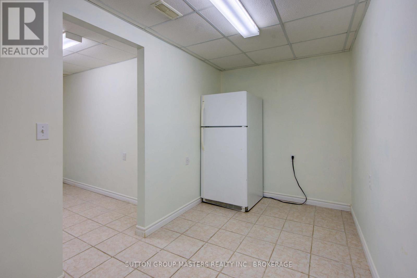 Utility Rm - 3 Abbey Dawn Drive, Loyalist (Bath), ON - Indoor Photo Showing Other Room