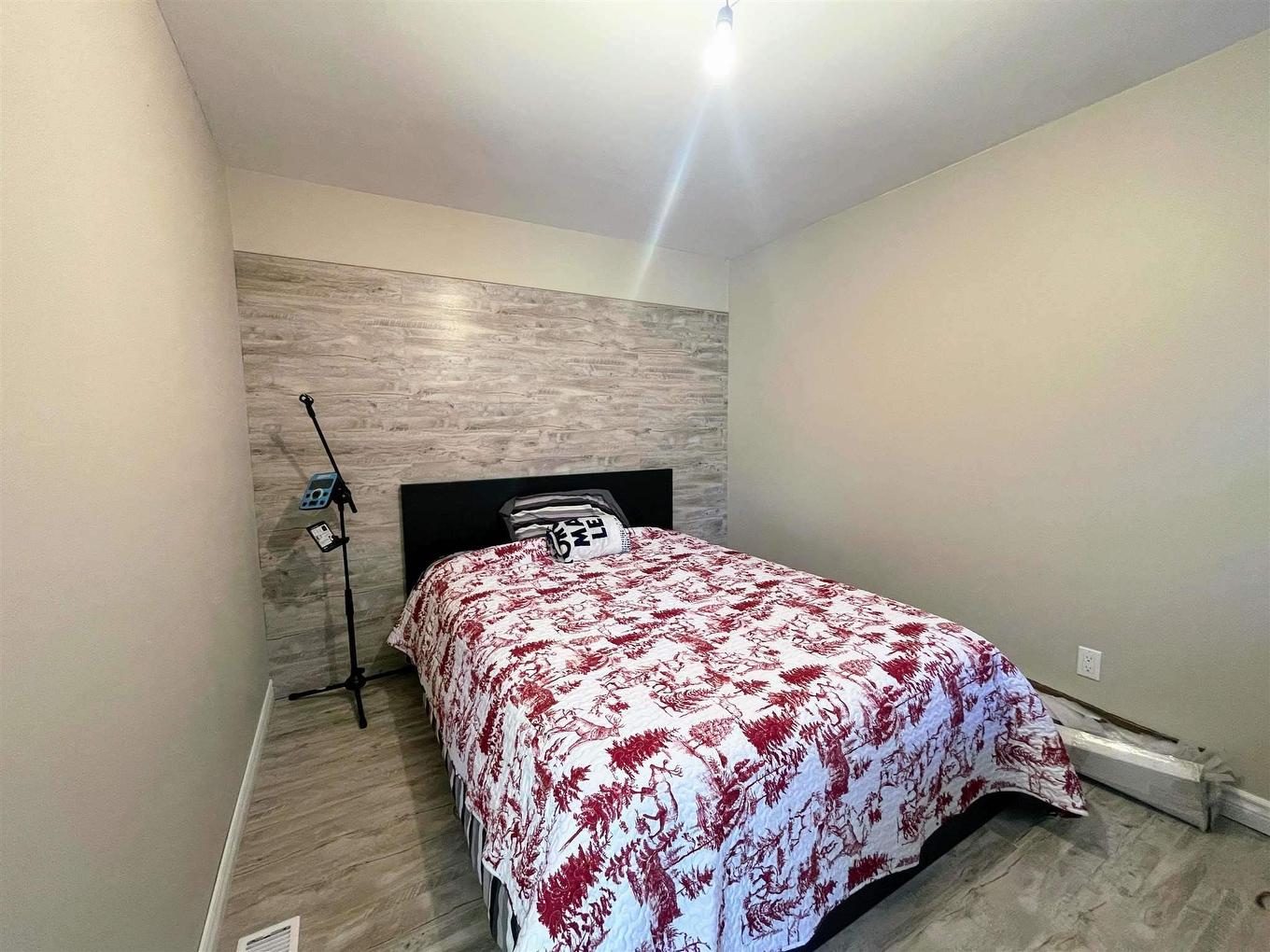2 Essa Place, Manitouwadge, ON - Indoor Photo Showing Bedroom