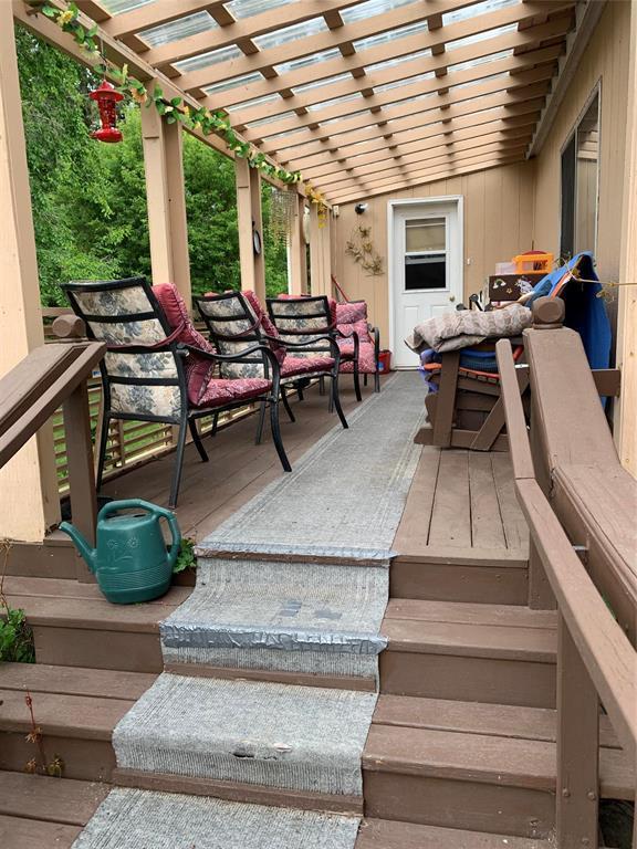 Covered porch is a great place for your morning coffee - 3 Reiland Bay, Gladstone, MB - Outdoor With Deck Patio Veranda With Exterior