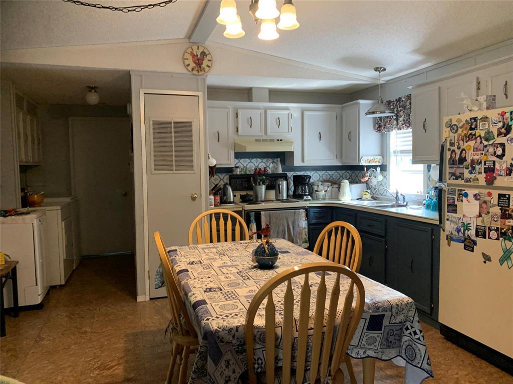 3 Reiland Bay, Gladstone, MB - Indoor Photo Showing Dining Room