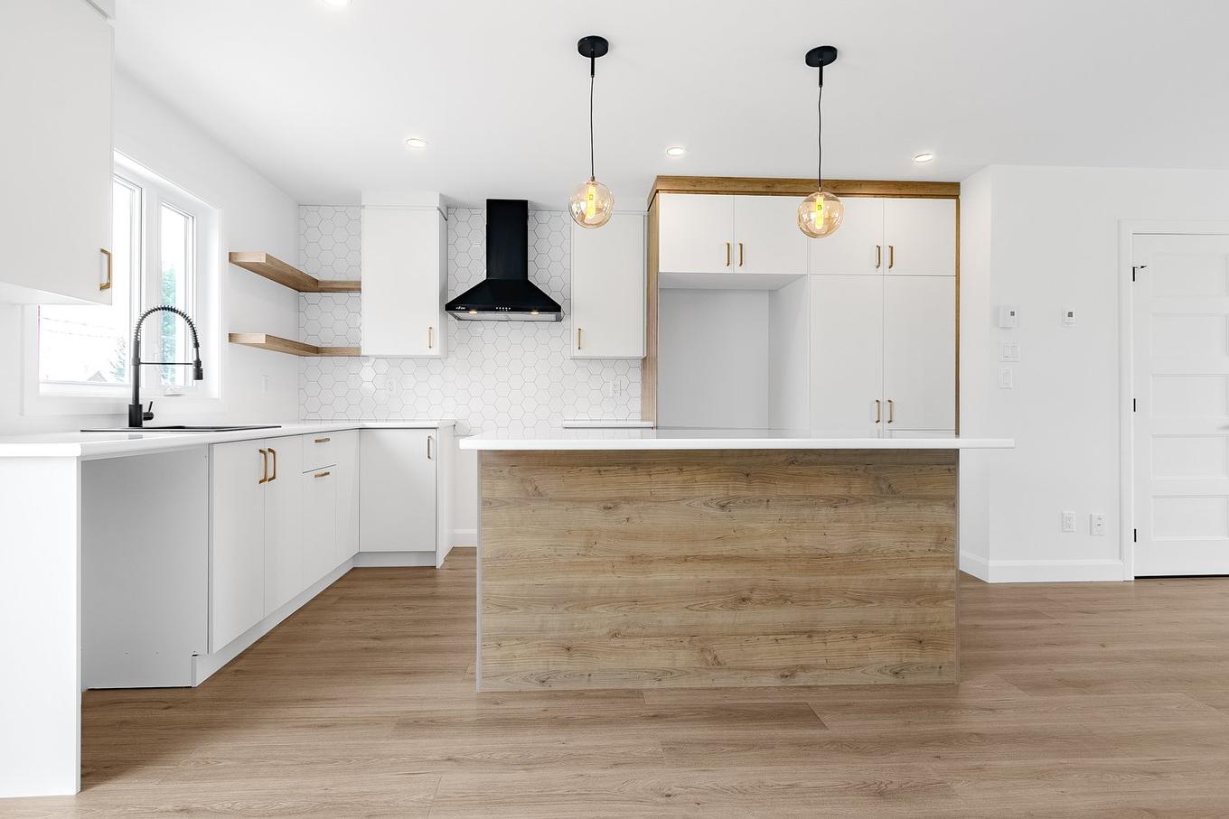 Cuisine - Rue Des Premières-Nations, Québec (Beauport), QC - Indoor Photo Showing Kitchen With Upgraded Kitchen