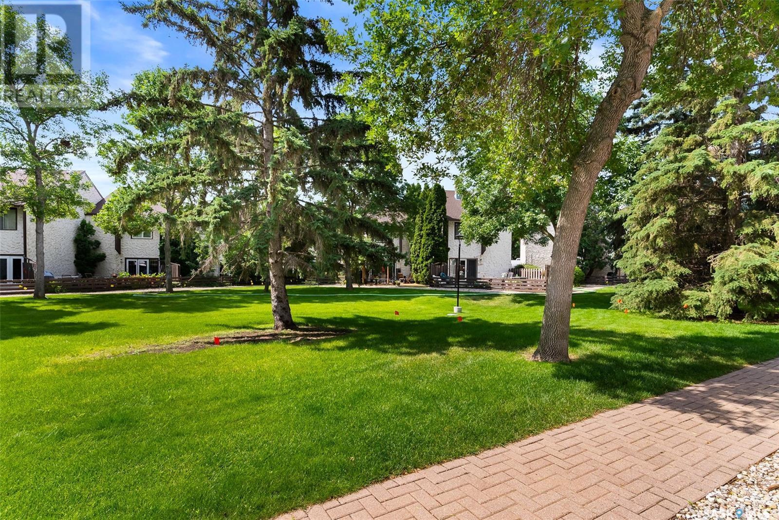 1615 23Rd Avenue, Regina, SK - Outdoor