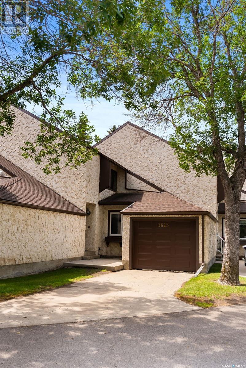 1615 23Rd Avenue, Regina, SK - Outdoor