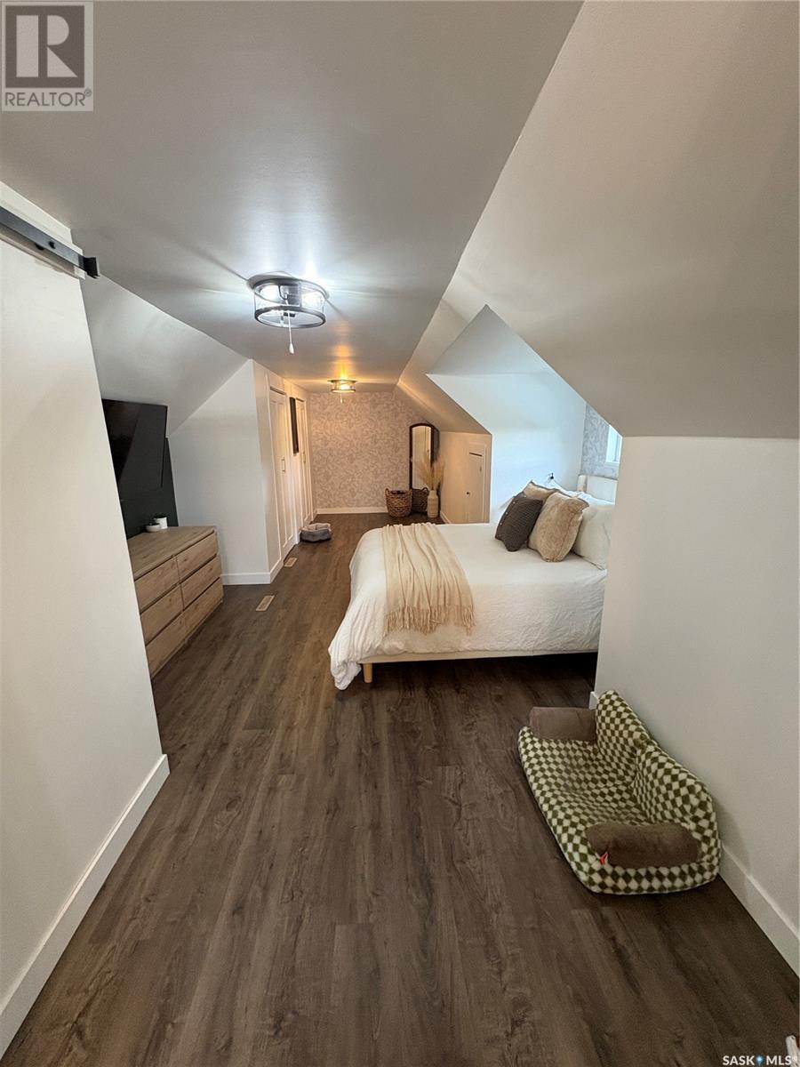 212 Riedel Avenue E, Langenburg, SK - Indoor