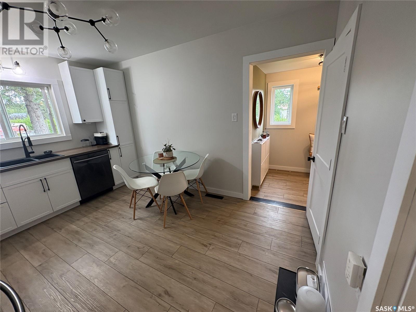 212 Riedel Avenue E, Langenburg, SK - Indoor