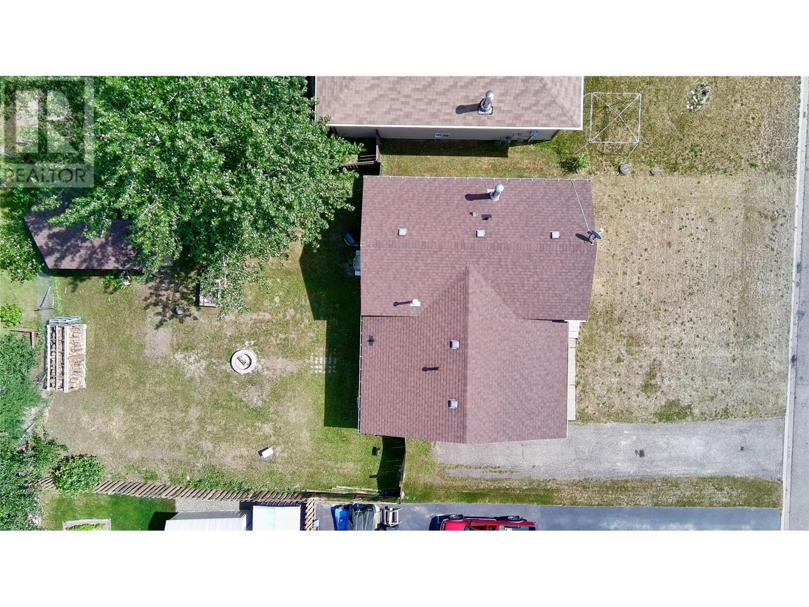 140 Wapiti Crescent, Tumbler Ridge, BC - Outdoor