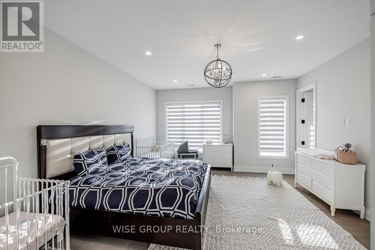 1322 Stanbury Road, Oakville, ON - Indoor Photo Showing Bedroom