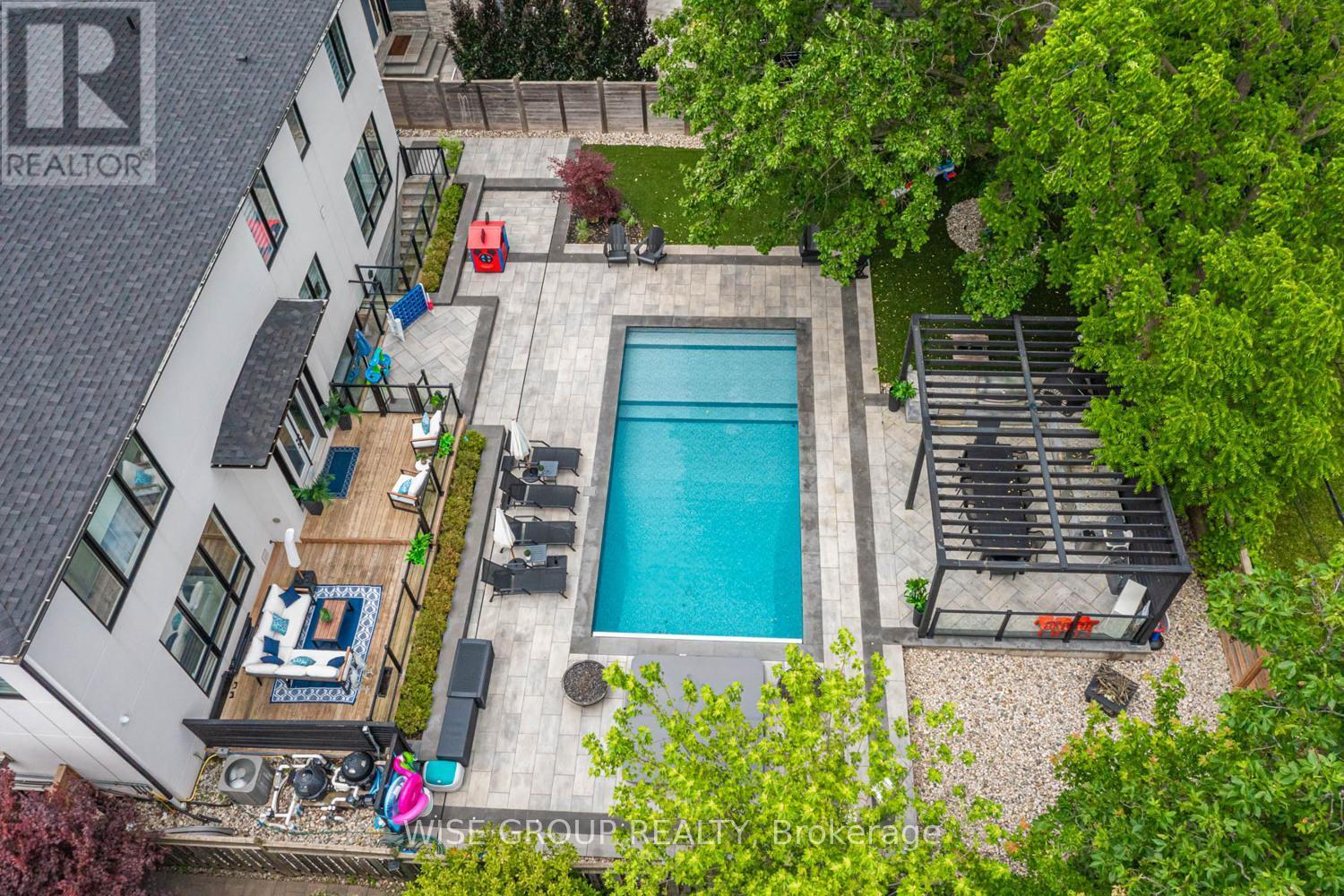 1322 Stanbury Road, Oakville, ON - Outdoor