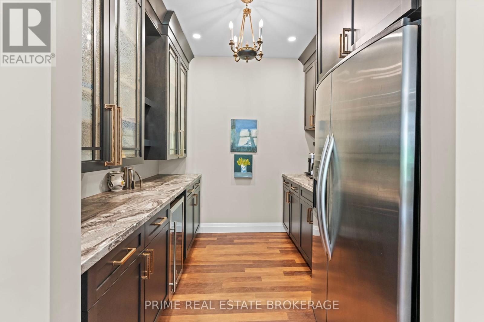 203 Riverside Drive, South Huron (Exeter), ON - Indoor Photo Showing Bathroom