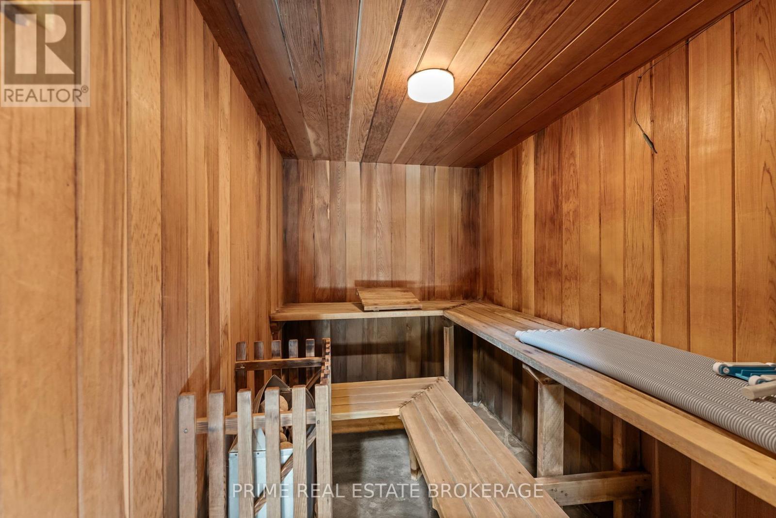 203 Riverside Drive, South Huron (Exeter), ON - Indoor Photo Showing Other Room