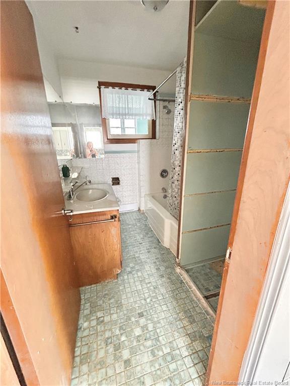 7658 St-Paul, Bas-Caraquet, NB