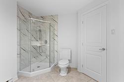 Ensuite bathroom -