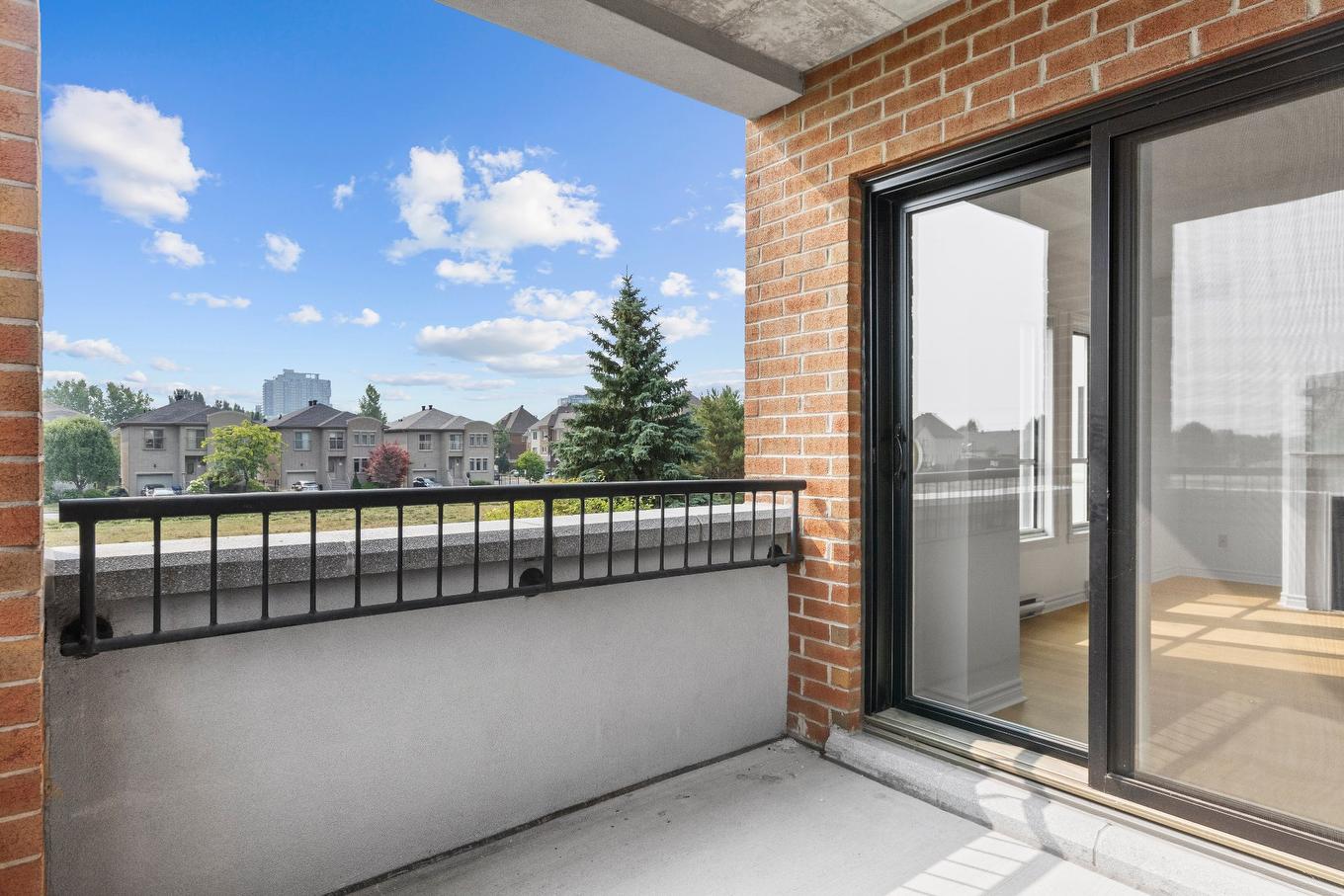 Veranda - 205-5400 Av. Colomb, Brossard, QC - Outdoor With Exterior