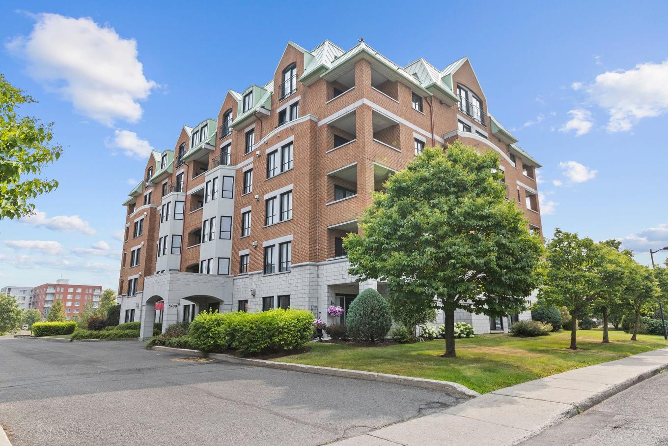 Frontage - 205-5400 Av. Colomb, Brossard, QC - Outdoor With Facade