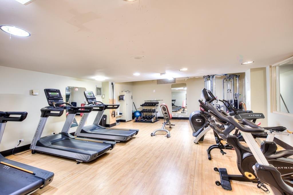 Exercise room - 107-5720 Boul. Cavendish, Côte-Saint-Luc, QC - Indoor Photo Showing Gym Room