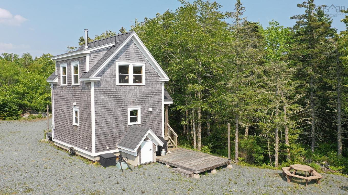 83 Golden Horizon Drive, South West Port Mouton, NS