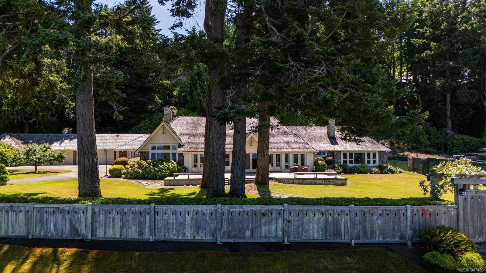 382 Judges Row, Qualicum Beach, BC
