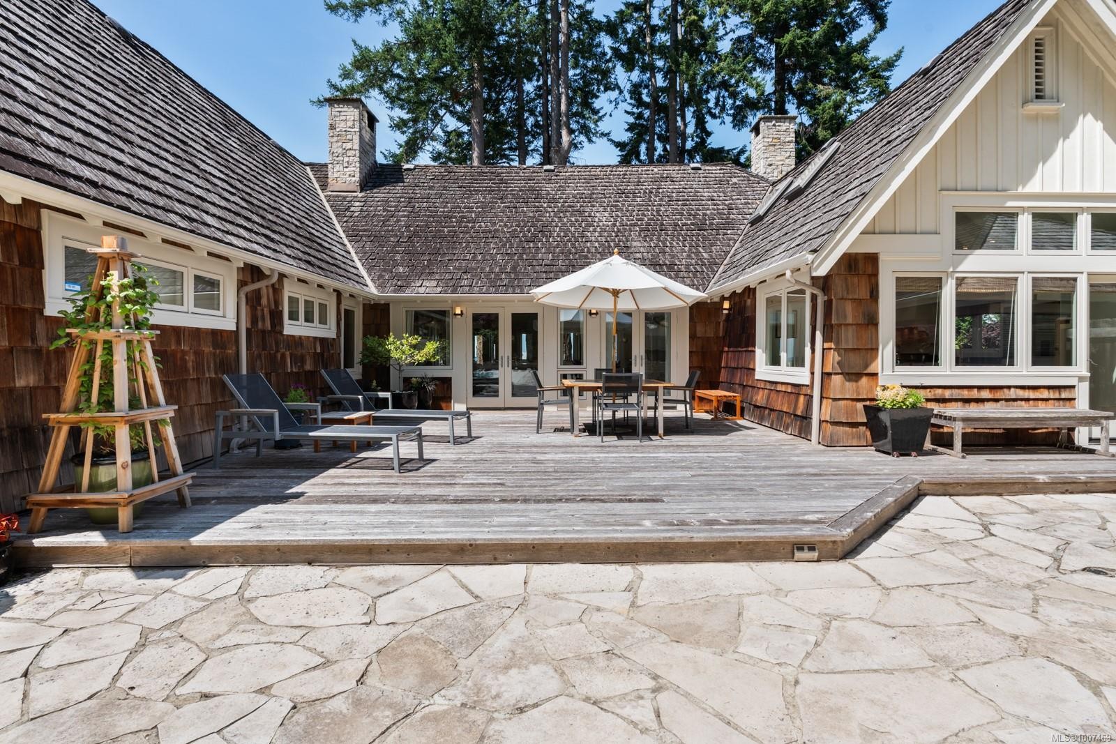 382 Judges Row, Qualicum Beach, BC