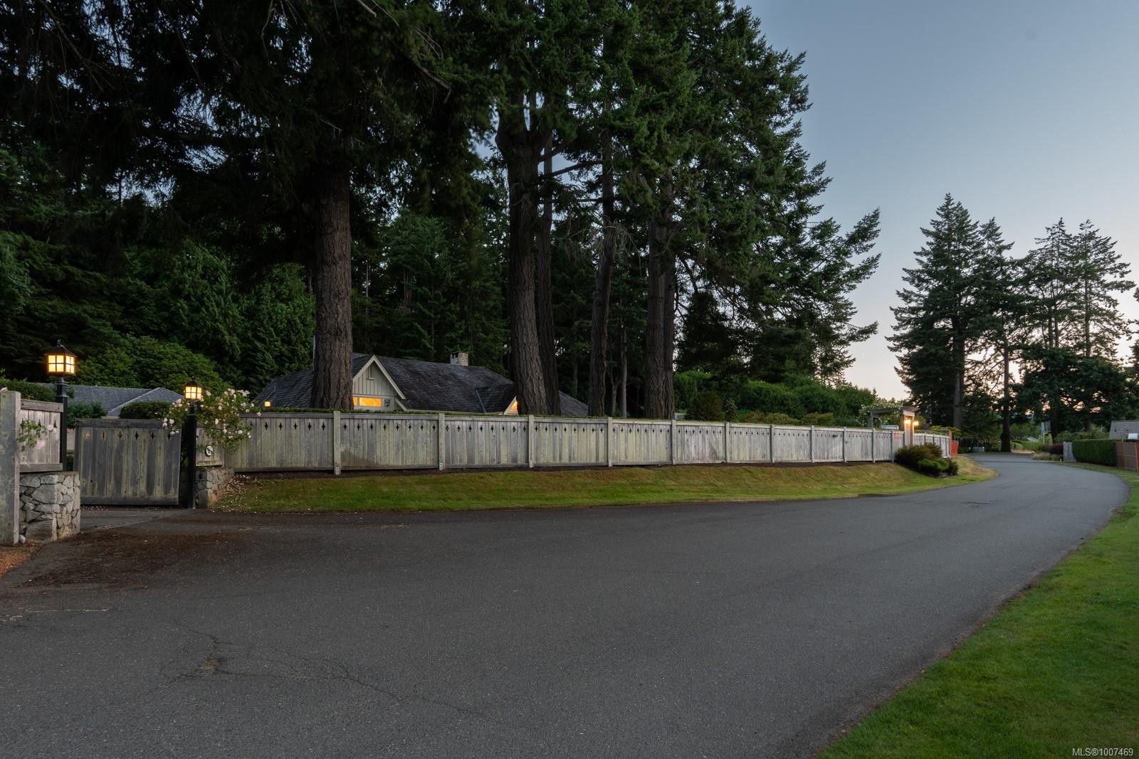 382 Judges Row, Qualicum Beach, BC