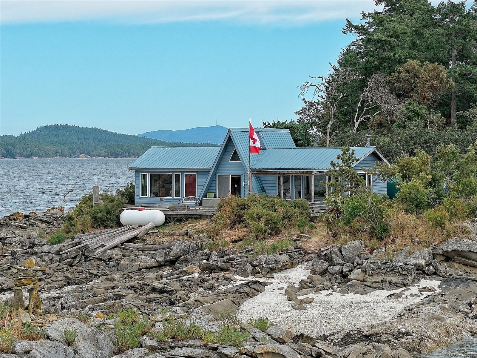 Lot A Twilight Island, Salt Spring, BC