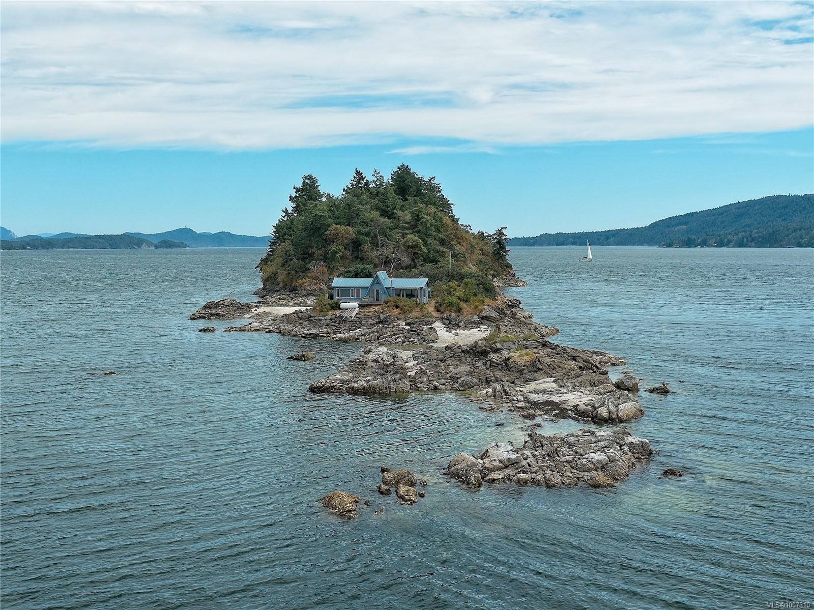Lot A Twilight Island, Salt Spring, BC