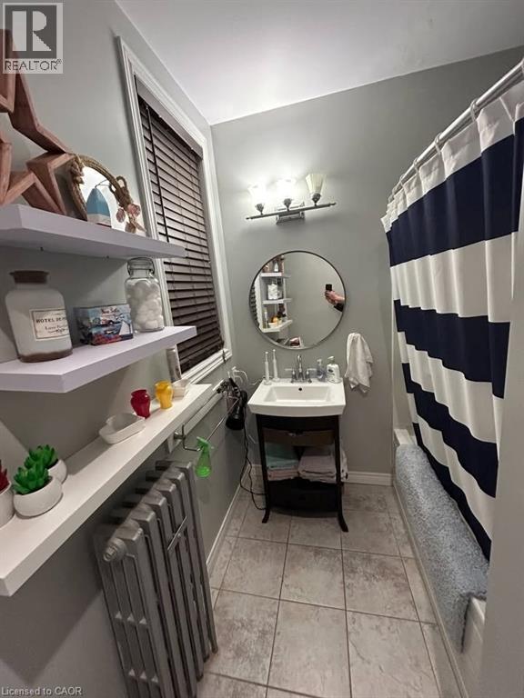 34 Oak Street, Cambridge, ON - Indoor