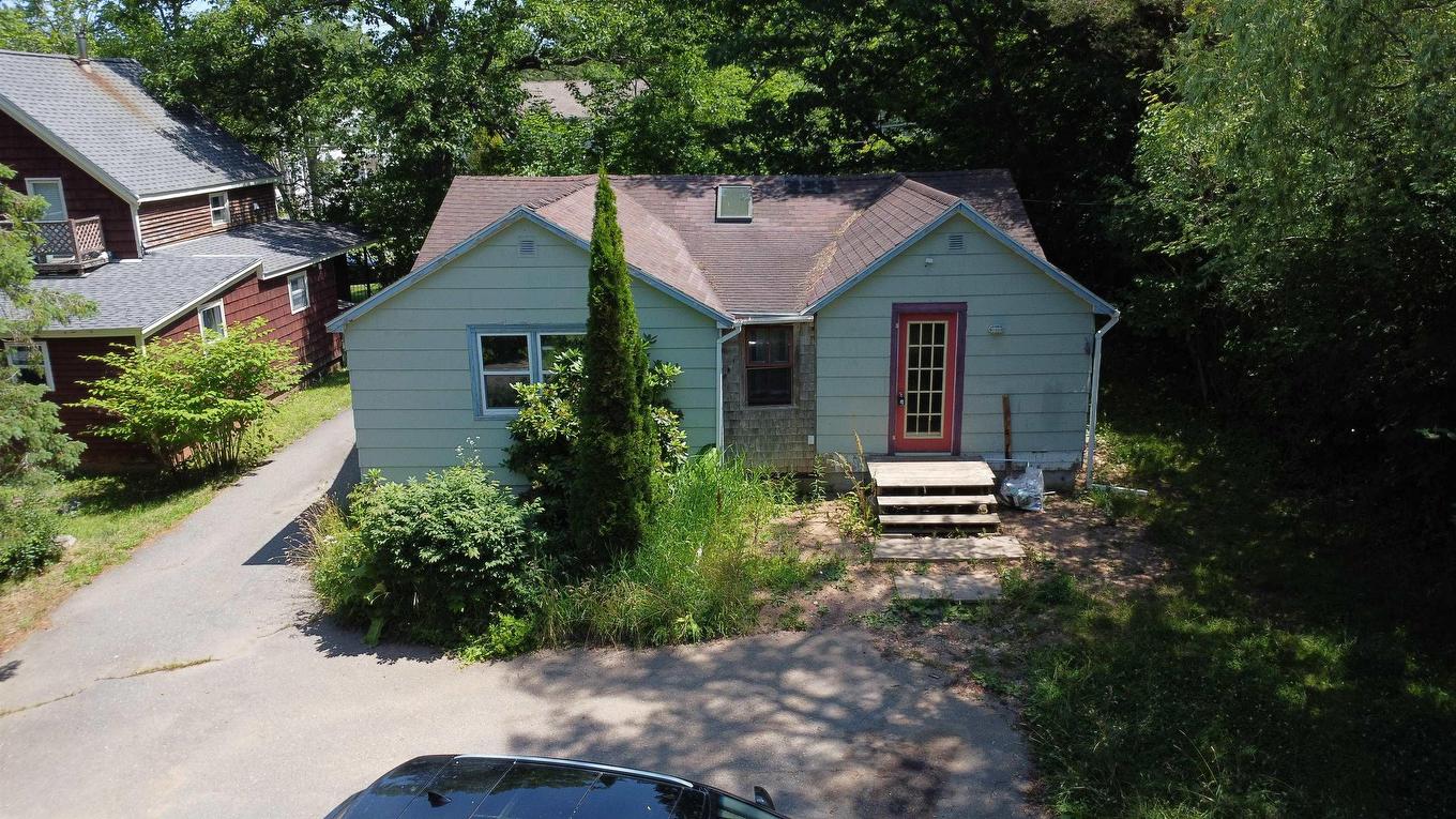 90 Highland Avenue, Wolfville, NS