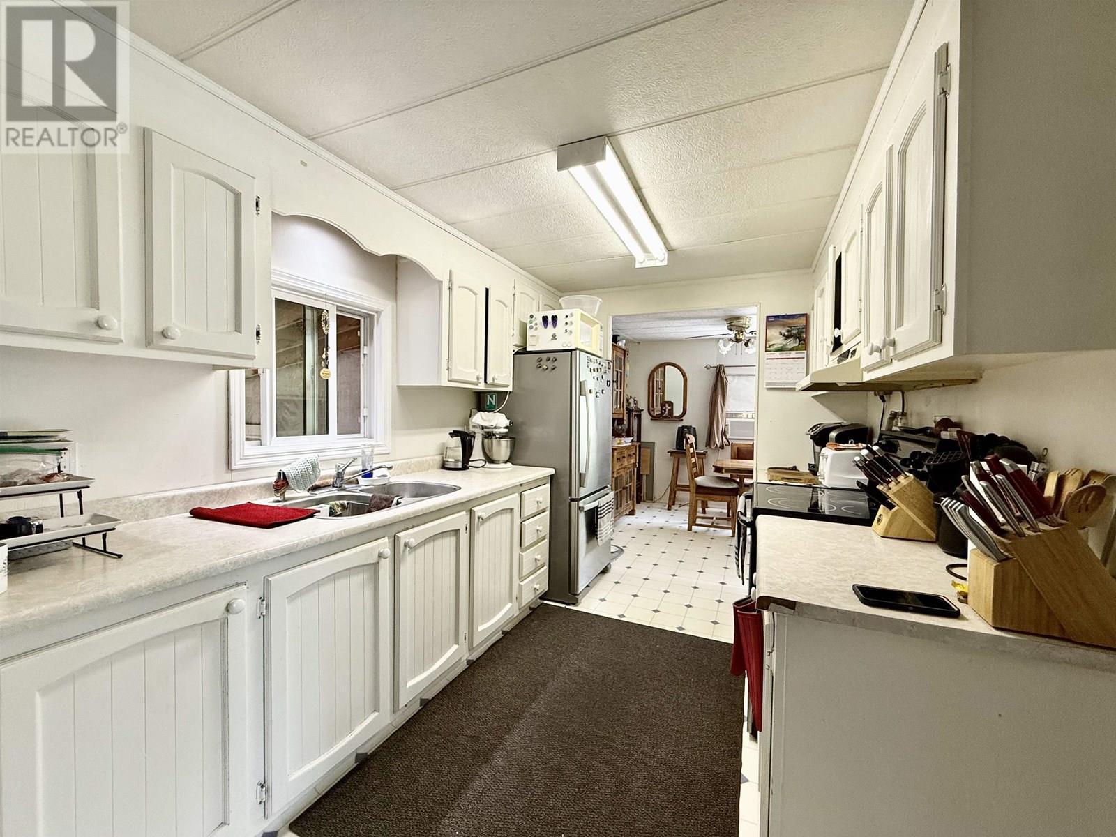 1790 Buck Flats Road, Houston, BC - Indoor Photo Showing Kitchen
