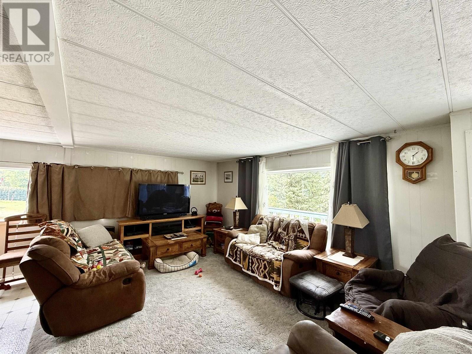 1790 Buck Flats Road, Houston, BC - Indoor Photo Showing Living Room