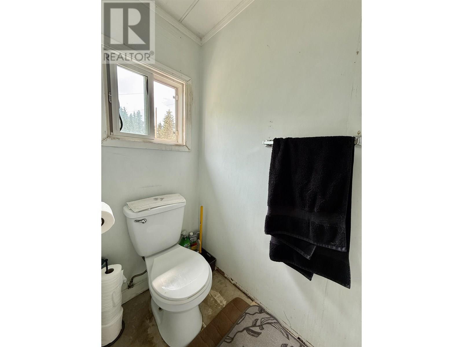 1790 Buck Flats Road, Houston, BC - Indoor Photo Showing Bathroom