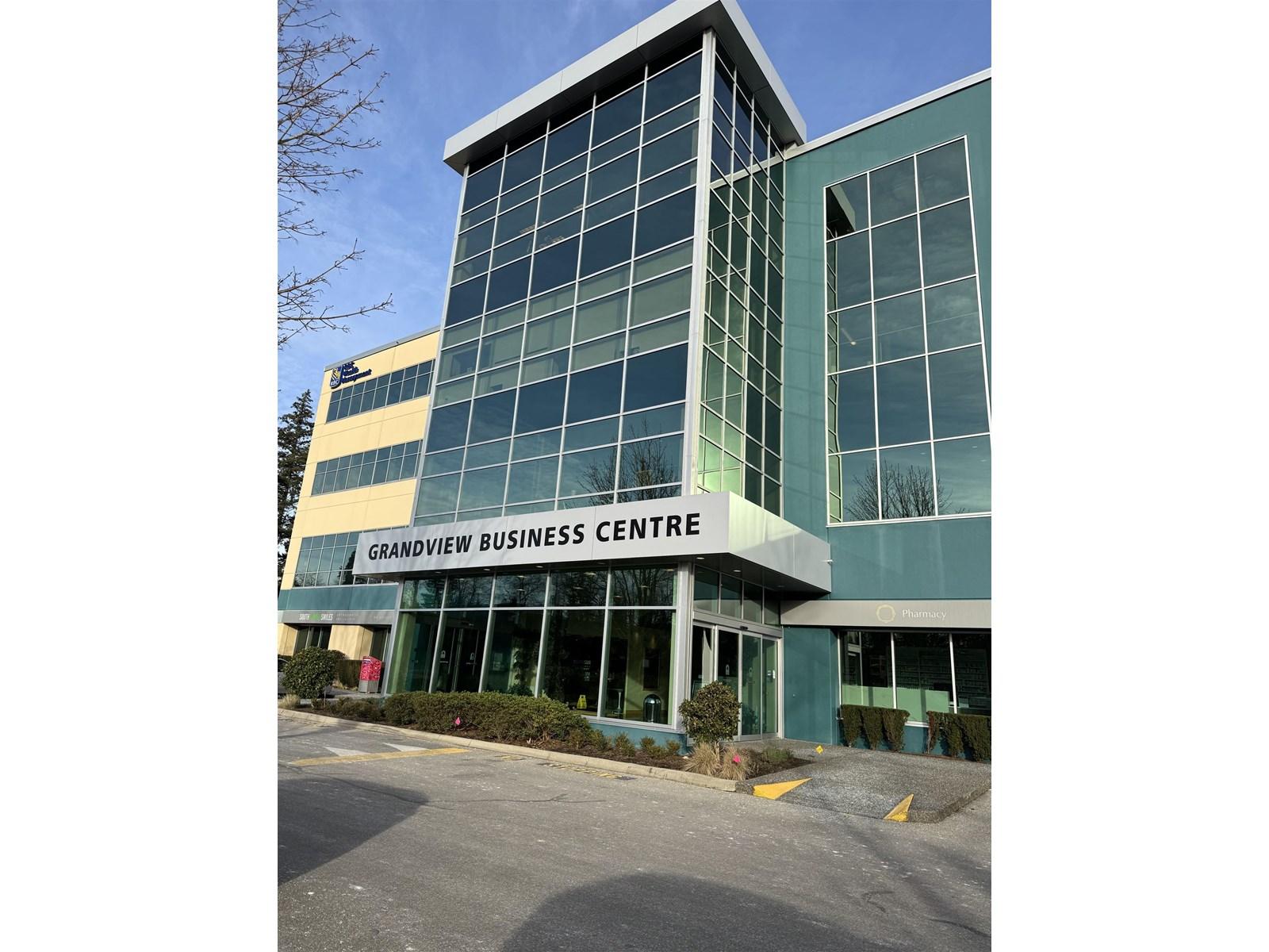 208 2626 Croydon Drive, Surrey, BC