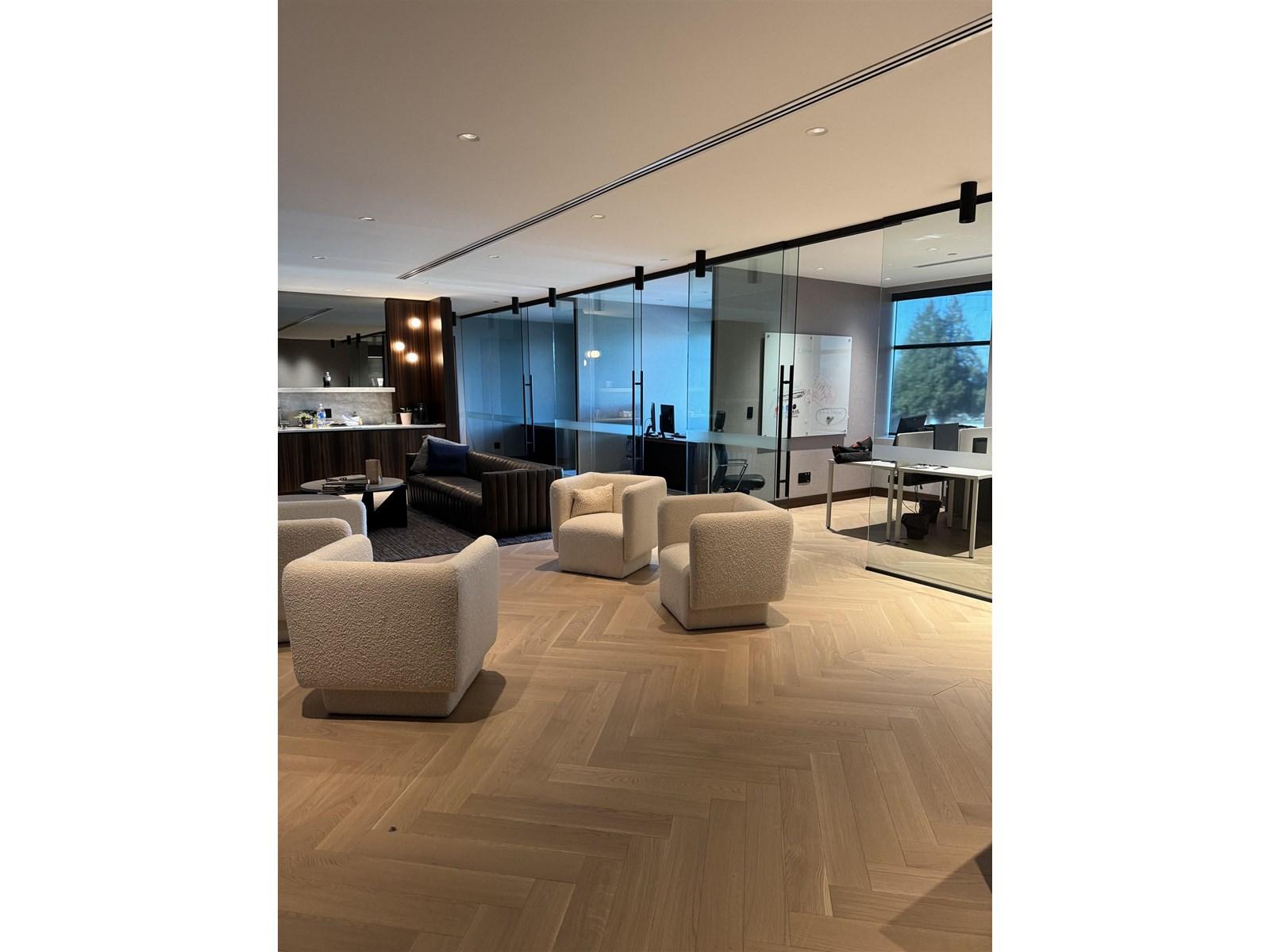 208 2626 Croydon Drive, Surrey, BC