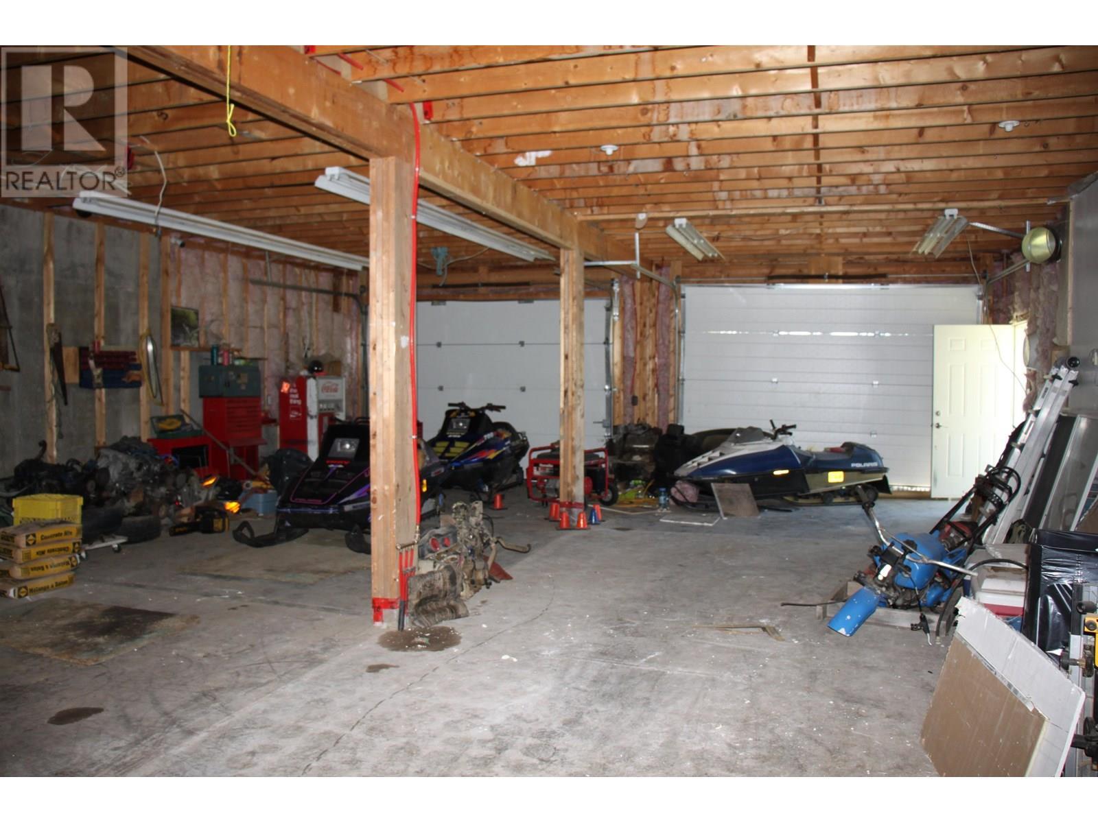 8245 Bridge Lake North Road, Bridge Lake, BC - Indoor Photo Showing Garage