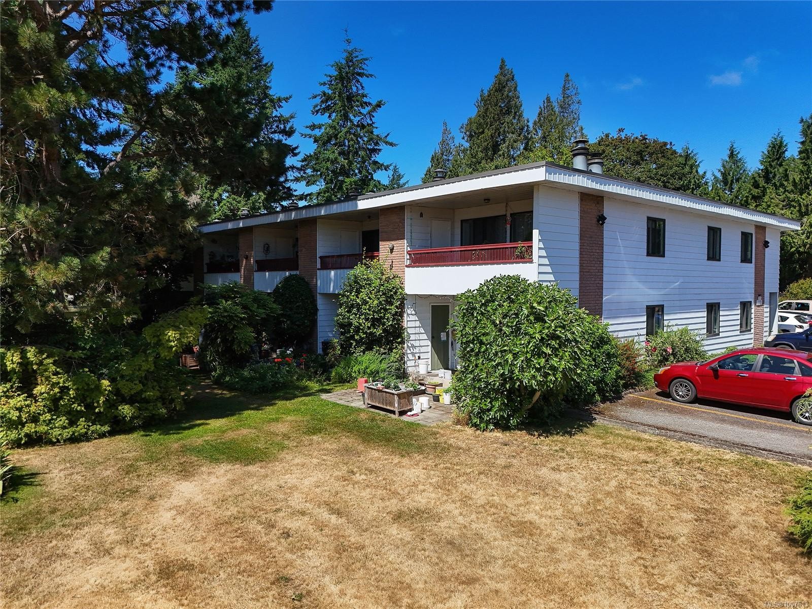 10-1956 Glenidle Rd, Sooke, BC - Outdoor