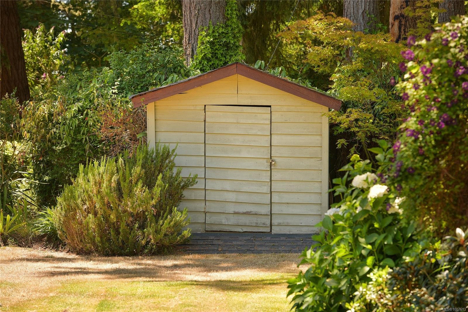 10-1956 Glenidle Rd, Sooke, BC - Outdoor