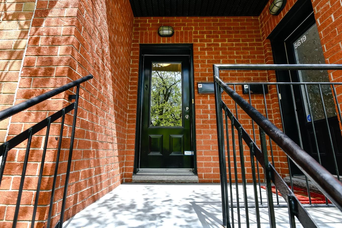 Entrée extérieure - 5621 Av. Des Érables, Montréal (Rosemont/La Petite-Patrie), QC - Outdoor With Exterior