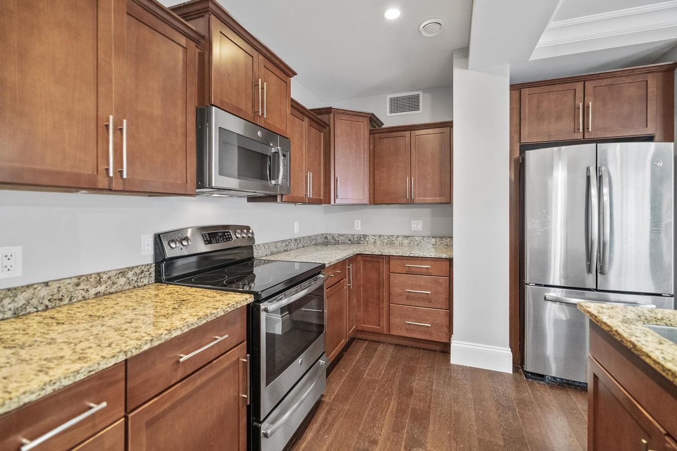 206 41 Richmond Street, Charlottetown, PE