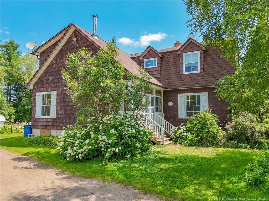 367 Route 105, Maugerville, NB