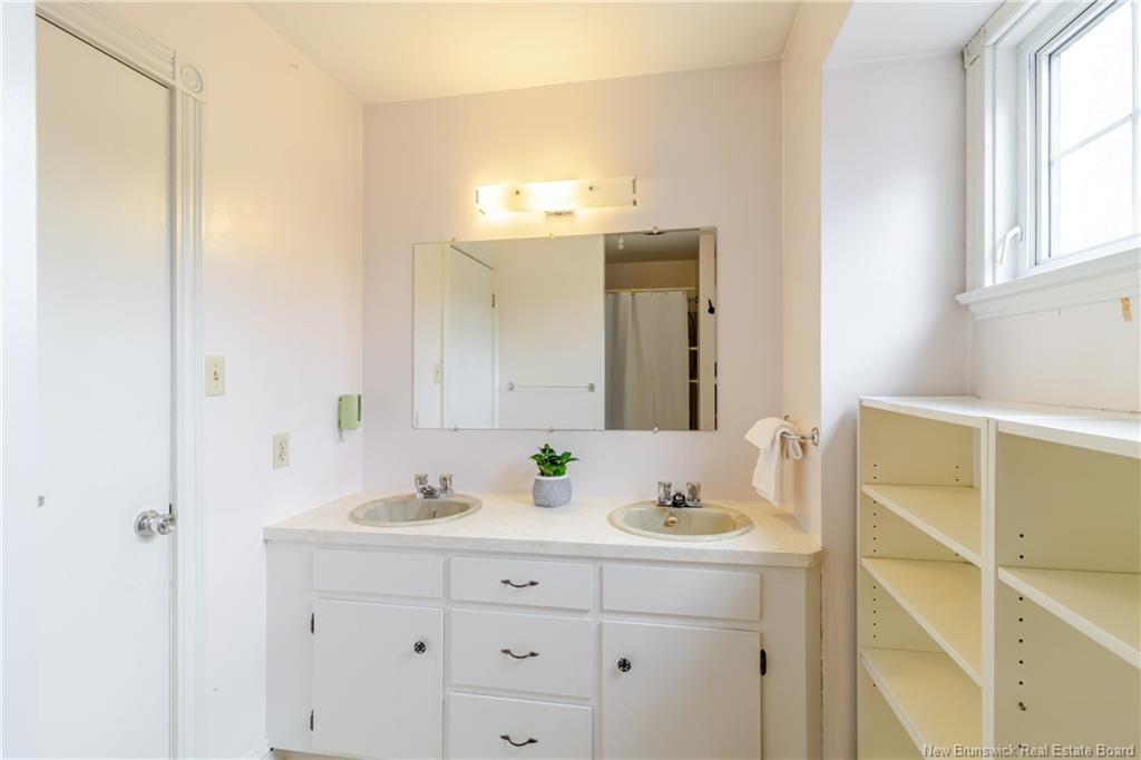 367 Route 105, Maugerville, NB