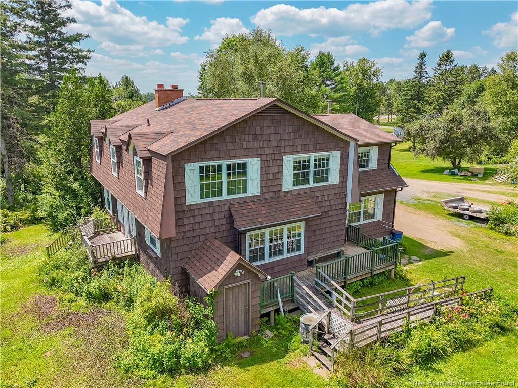 367 Route 105, Maugerville, NB