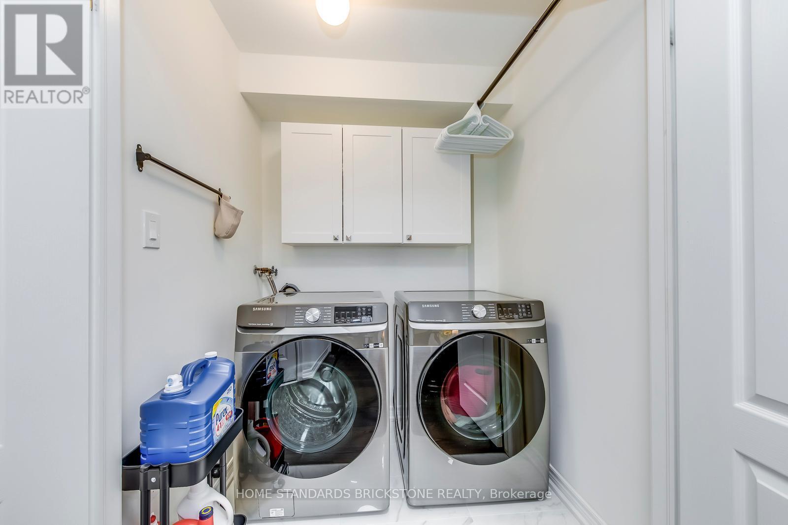 1296 Inglehart Drive, Burlington, ON - Indoor Photo Showing Laundry Room