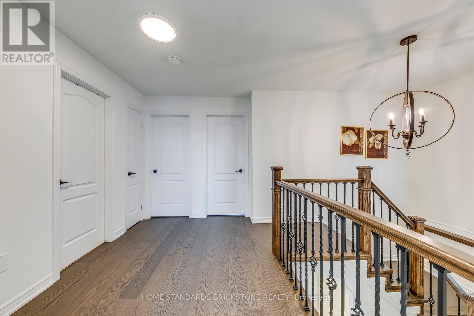 1296 Inglehart Drive, Burlington, ON - Indoor Photo Showing Other Room