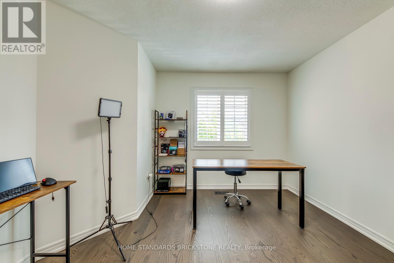 1296 Inglehart Drive, Burlington, ON - Indoor Photo Showing Office